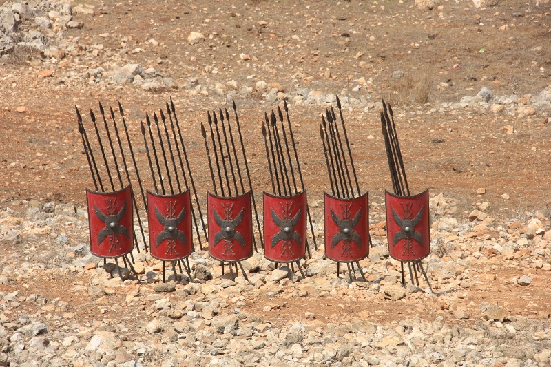 תצוגת מגינים בתל יודפת